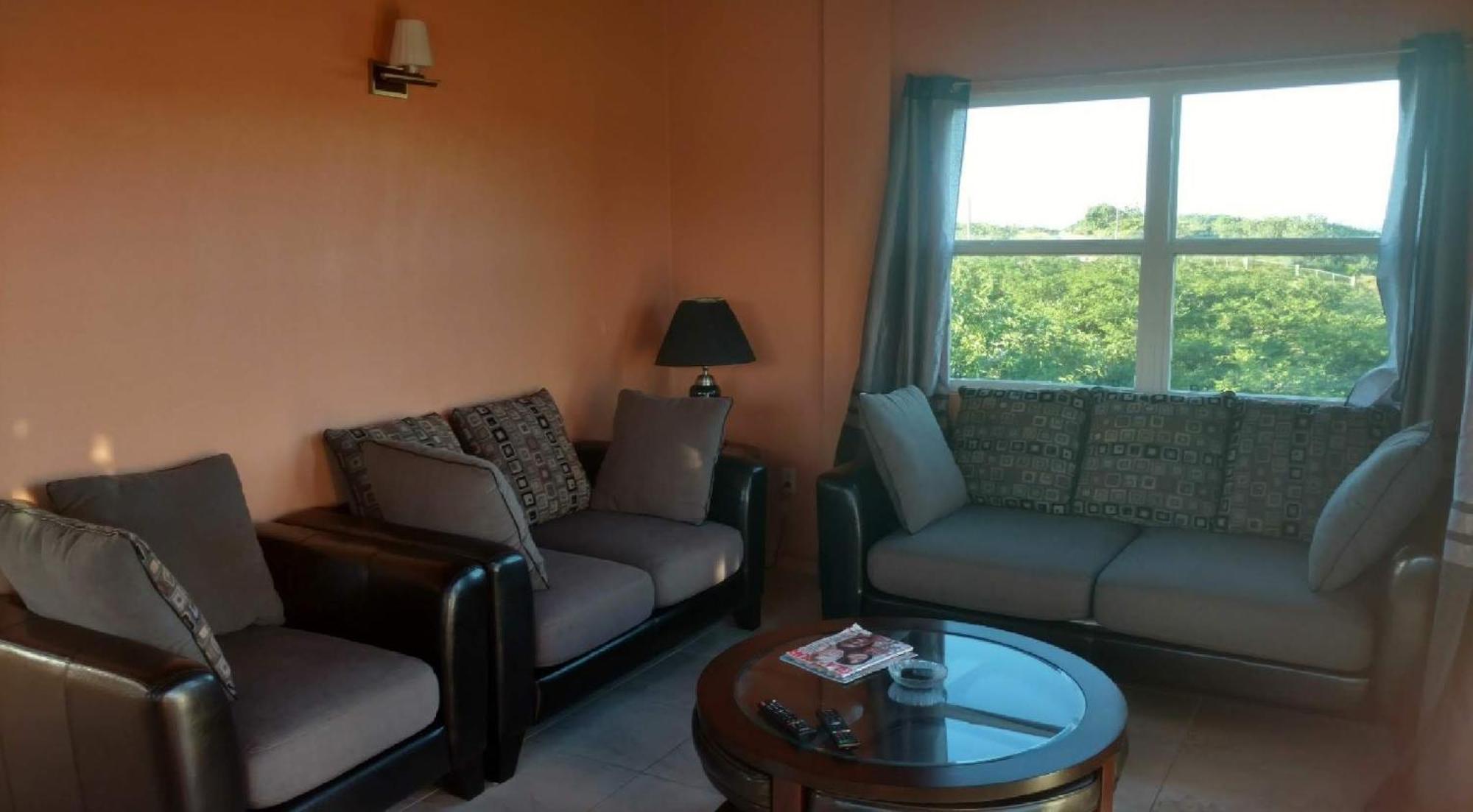 Zeus Estate Guesthouse St. John's Eksteriør billede